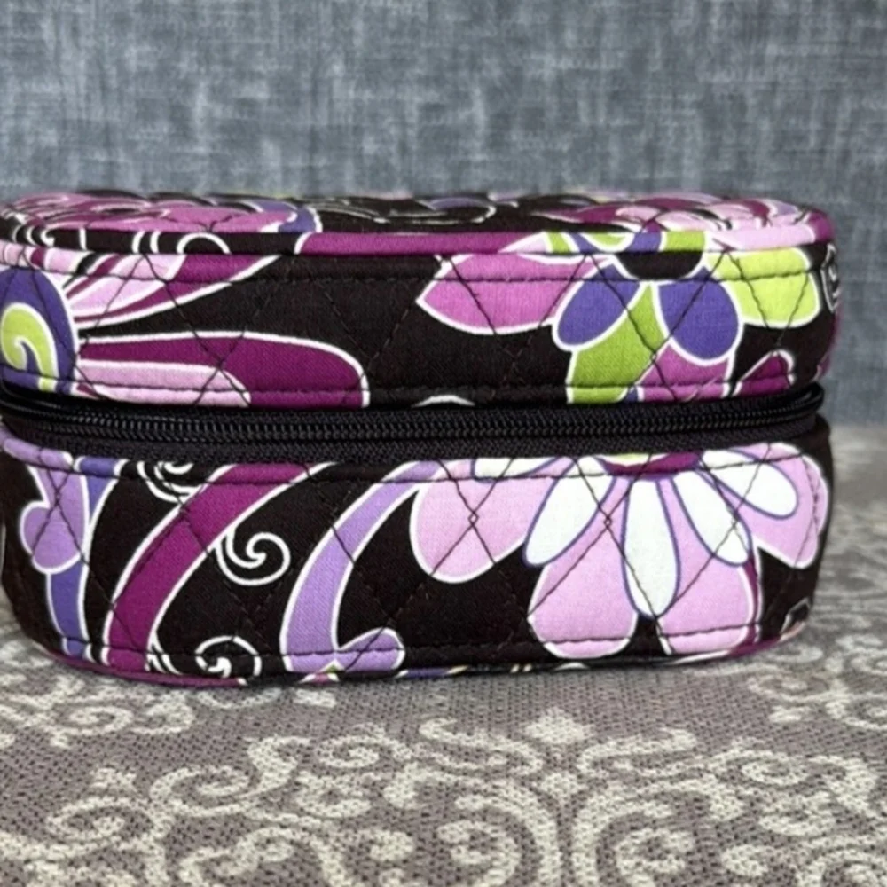 Vera Bradley chic vera